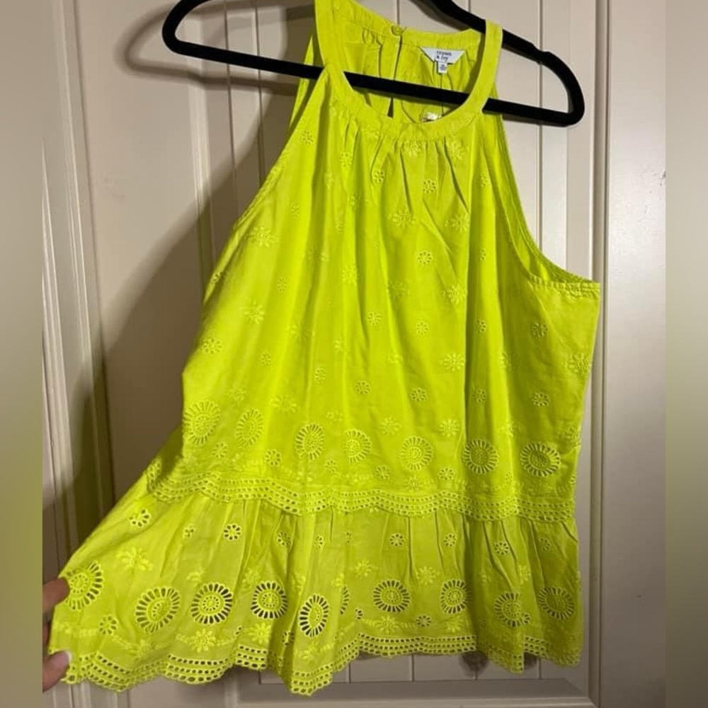 NWT- Crown & Ivy fluorescent yellow top-size XL